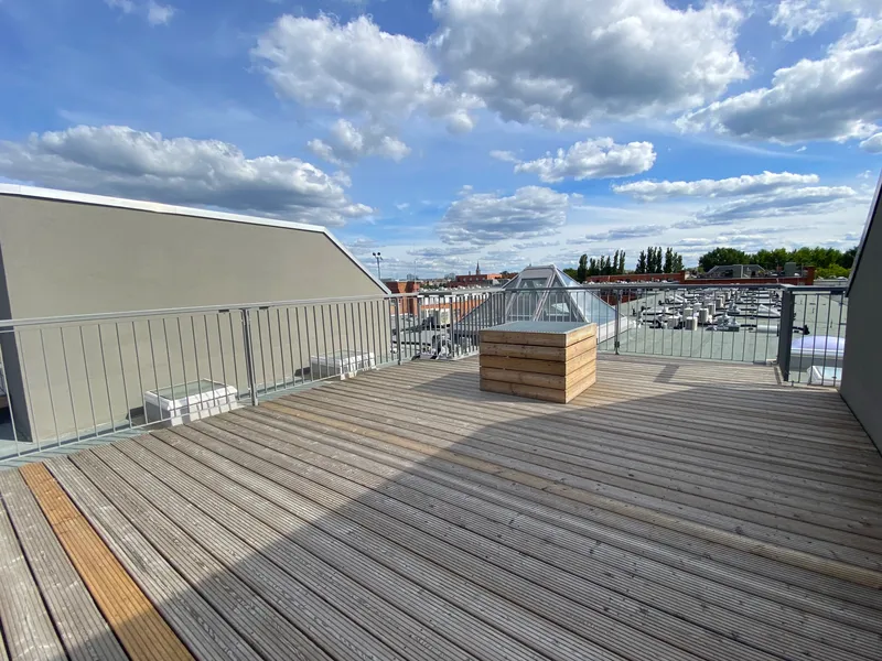 Licht, Luft, Lebensqualität – Moderne Wohnung mit sonniger Dachterrasse — photo 1